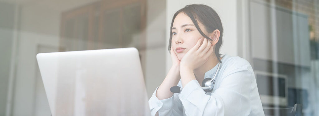 【テレワークの課題】コミュニケーション不足などの課題を解決するには