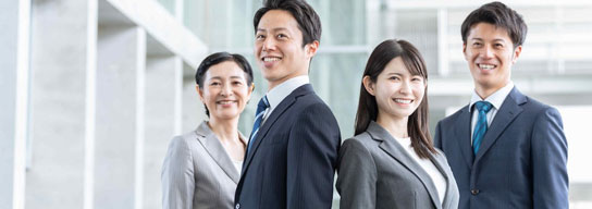 リーダーシップとは?マネジメントとの違いや種類、高める方法を解説