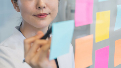 ユーザー起点の発想を全社員が身につける：オープン研修事例
