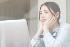 【テレワークの課題】コミュニケーション不足などの課題を解決するには